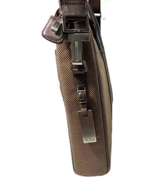TUMI（トゥミ）TUMI (トゥミ) バッグ ブラウンの古着・服飾アイテム