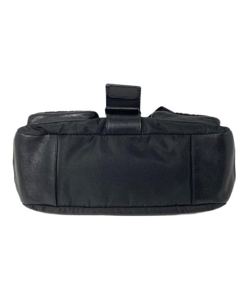 PRADA（プラダ）PRADA (プラダ) レザー切替ワンショルダーバッグ ブラックの古着・服飾アイテム