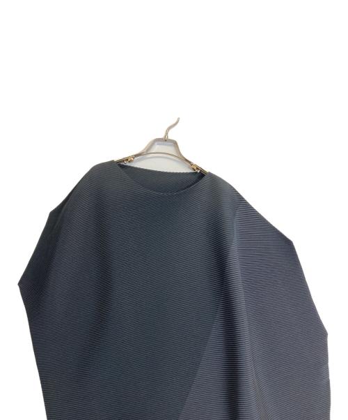 ISSEY MIYAKE（イッセイミヤケ）ISSEY MIYAKE (イッセイミヤケ) 変形プリーツワンピース ブラック サイズ:Mの古着・服飾アイテム