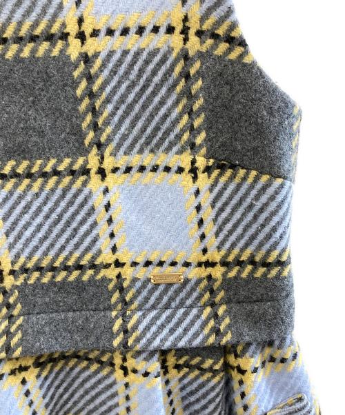BLUE LABEL CRESTBRIDGE（ブルーレーベルクレストブリッジ）BLUE LABEL CRESTBRIDGE (ブルーレーベルクレストブリッジ) ノースリーブワンピース　55J24-253-07 グレー サイズ:36の古着・服飾アイテム