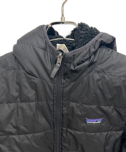 Patagonia（パタゴニア）Patagonia (パタゴニア) リバーシブル・レディ・フレディ・フーディ ブラック サイズ:SIZE XXL (キッズ表記）の古着・服飾アイテム