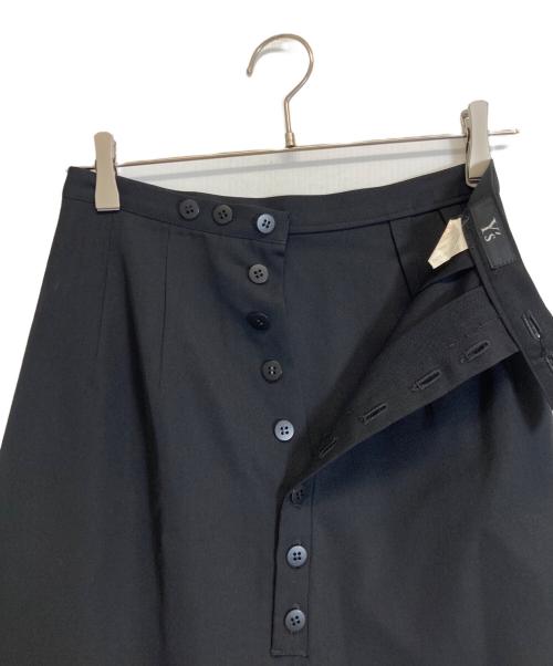 Y's（ワイズ）Y's (ワイズ) ボタンデザインAラインスカート ブラック サイズ:サイズ表記無しの古着・服飾アイテム