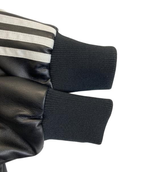 adidas（アディダス）adidas (アディダス) フェイクレザー アディカラー スリーストライプス ルーズ ファイヤーバード トラックスーツジャケット ブラック サイズ:Sの古着・服飾アイテム