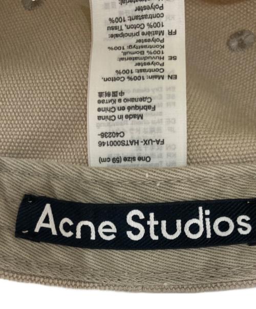 Acne studios（アクネ ストゥディオズ）ACNE STUDIOS (アクネ ストゥディオズ) レザーパッチキャップ ベージュの古着・服飾アイテム