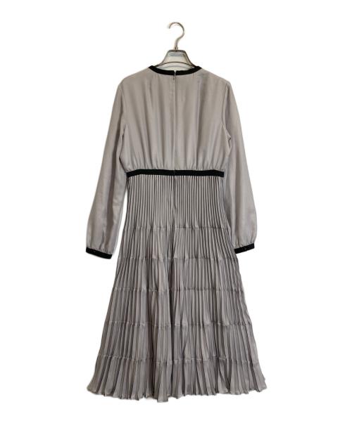Leilian（レリアン）LEILIAN (レリアン) プリーツワンピース グレー サイズ:Mの古着・服飾アイテム