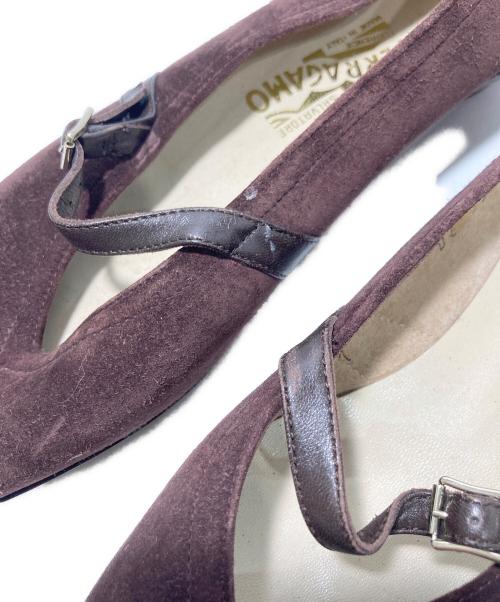 Salvatore Ferragamo（サルヴァトーレ フェラガモ）Salvatore Ferragamo (サルヴァトーレ フェラガモ) パンプス ブラウン サイズ:8 1/2の古着・服飾アイテム
