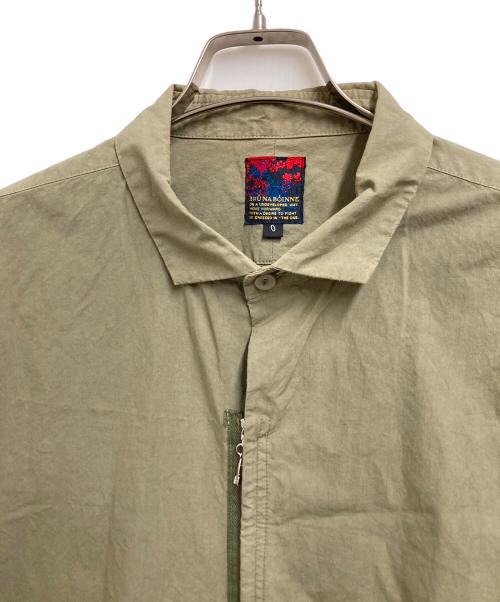 BRU NA BOINNE（ブルーナボイン）BRU NA BOINNE (ブルーナボイン) トルーパージッパー半袖シャツ オリーブ サイズ:Oの古着・服飾アイテム