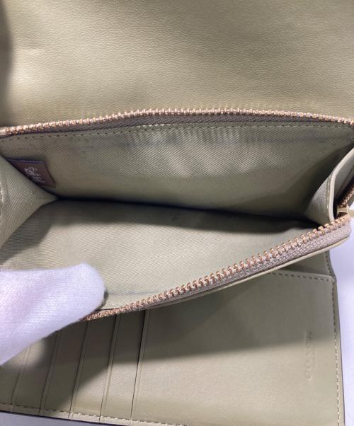 COACH（コーチ）COACH (コーチ) エッセンシャルミディアムフラップウォレット グリーンの古着・服飾アイテム