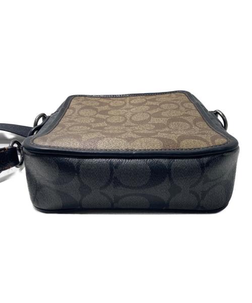 COACH（コーチ）COACH (コーチ) サリバン クロスボディ ブロックド シグネチャー キャンバス ブラックの古着・服飾アイテム