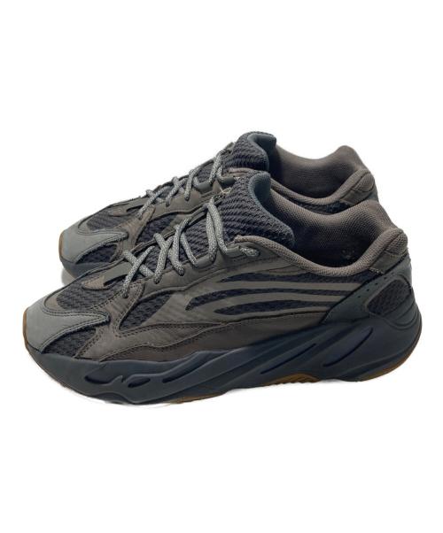 adidas（アディダス）adidas (アディダス) YEEZY BOOST 700 V2 グレー サイズ:28の古着・服飾アイテム