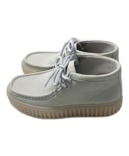 CLARKS（クラークス）CLARKS (クラークス) Torhill Hi ベージュ サイズ:24.5の古着・服飾アイテム