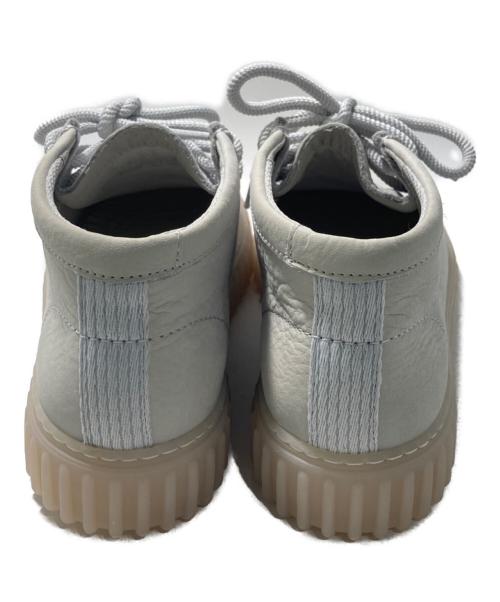CLARKS（クラークス）CLARKS (クラークス) Torhill Hi ベージュ サイズ:24.5の古着・服飾アイテム
