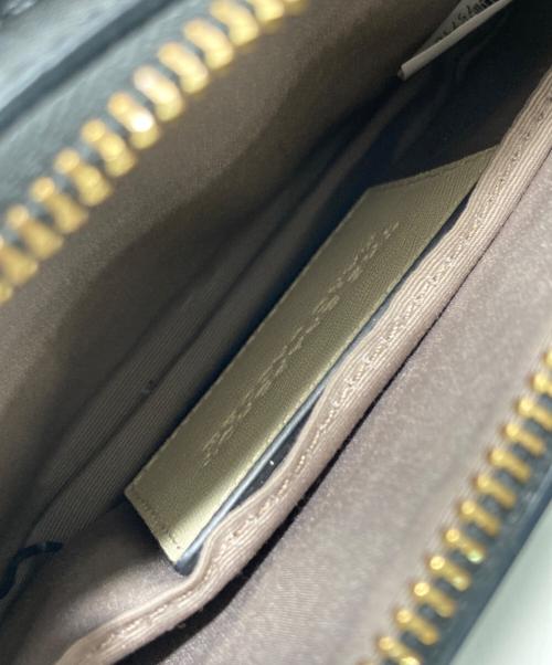 MARC JACOBS（マークジェイコブス）MARC JACOBS (マークジェイコブス) スナップショットショルダーバッグ ベージュの古着・服飾アイテム