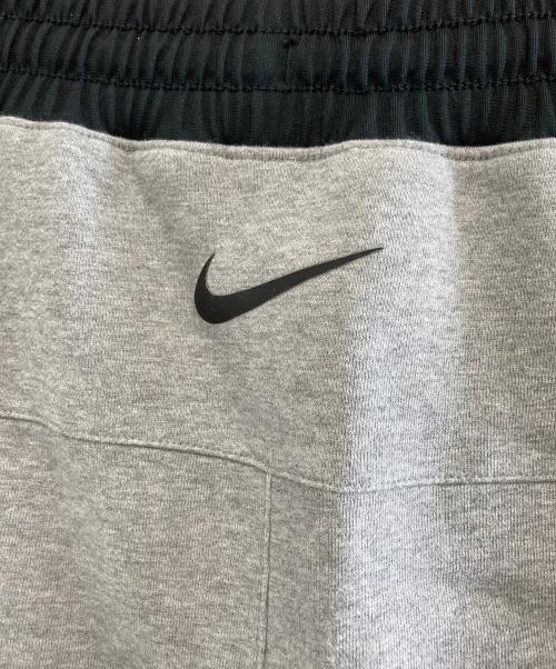 NIKE（ナイキ）NIKE (ナイキ) FEAR OF GOD (フィア・オブ・ゴッド) RG REVERSIBLE SHORT グレー サイズ:Lの古着・服飾アイテム