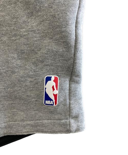 NIKE（ナイキ）NIKE (ナイキ) FEAR OF GOD (フィア・オブ・ゴッド) RG REVERSIBLE SHORT グレー サイズ:Lの古着・服飾アイテム