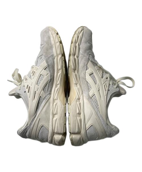 asics（アシックス）asics (アシックス) GEL-KAYANO TRAINER 21 ホワイト サイズ:28の古着・服飾アイテム
