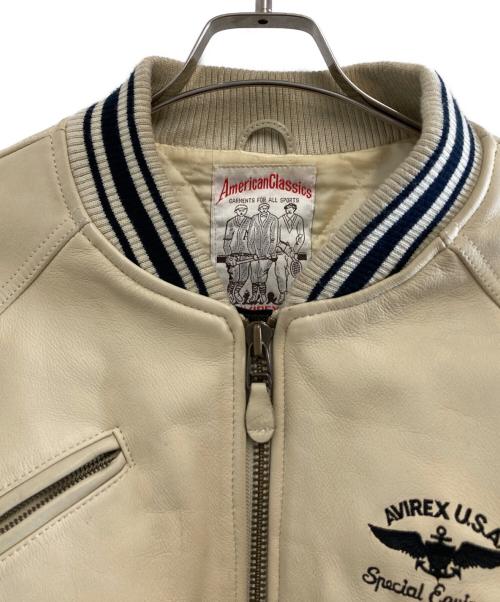 AVIREX（アヴィレックス）AVIREX (アヴィレックス) VARSITY JACKET ベージュ サイズ:Mの古着・服飾アイテム