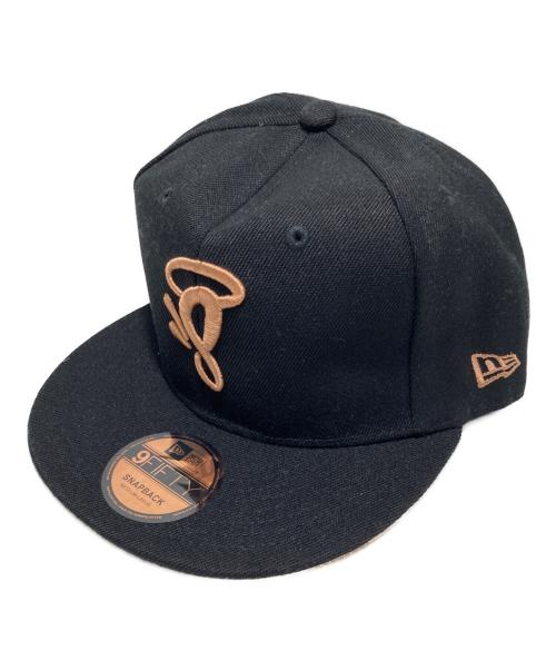 SYNA WORLD（シナワールド）SYNA WORLD (シナワールド) New Era (ニューエラ) キャップ ブラック サイズ:MEDIUM/LARGEの古着・服飾アイテム
