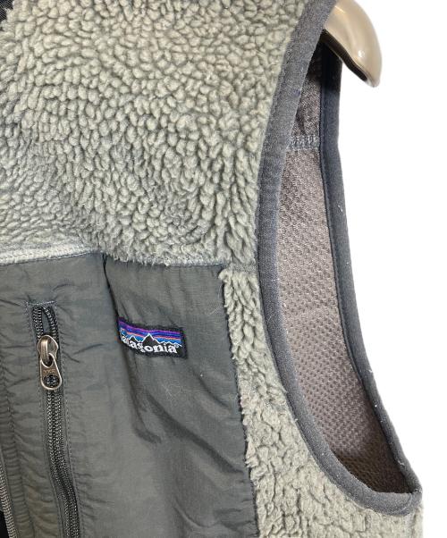 Patagonia（パタゴニア）Patagonia (パタゴニア) CLASSIC RETRO-X VEST　23047 グレー サイズ:XSの古着・服飾アイテム