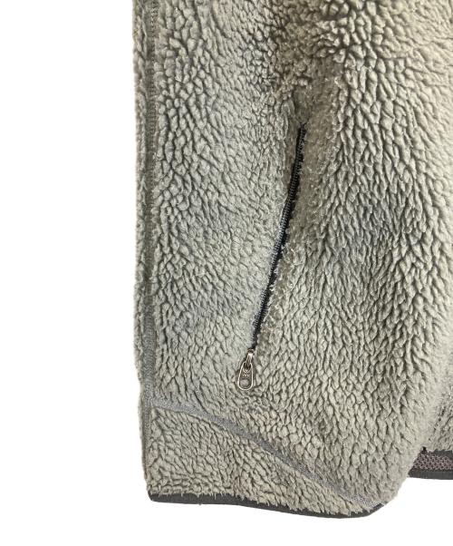 Patagonia（パタゴニア）Patagonia (パタゴニア) CLASSIC RETRO-X VEST　23047 グレー サイズ:XSの古着・服飾アイテム