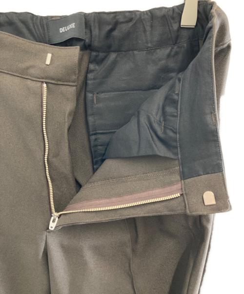 DELUXE（デラックス）Deluxe (デラックス) 「ZOOT」 ピンタックスラックス　26SD4263 ブラウン サイズ:Lの古着・服飾アイテム