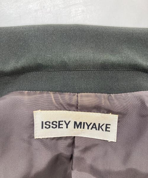ISSEY MIYAKE（イッセイミヤケ）ISSEY MIYAKE (イッセイミヤケ) テーラードジャケット グレー サイズ:不明の古着・服飾アイテム