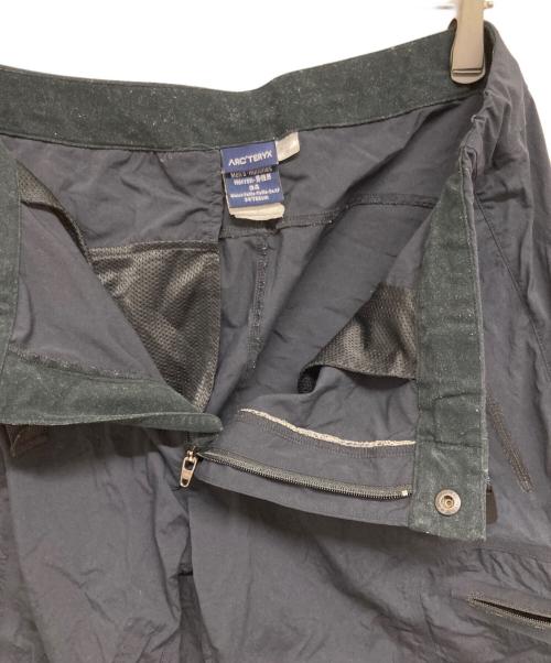 ARC'TERYX（アークテリクス）ARC'TERYX (アークテリクス) ナイロンパンツ ネイビー サイズ:34の古着・服飾アイテム