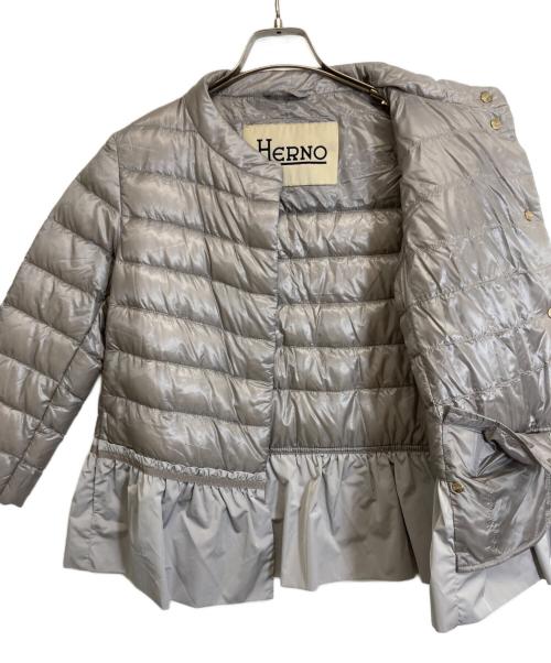 HERNO（ヘルノ）HERNO (ヘルノ) ペプラムダウンジャケット ベージュ サイズ:42の古着・服飾アイテム