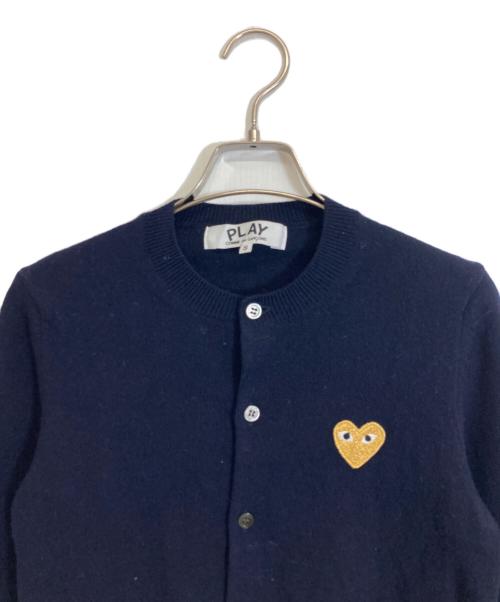 PLAY COMME des GARCONS（プレイコムデギャルソン）PLAY COMME des GARCONS (プレイコムデギャルソン) クルーネックカーディガン ネイビー サイズ:Sの古着・服飾アイテム