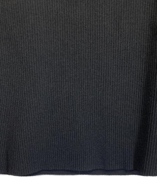 DIESEL（ディーゼル）DIESEL (ディーゼル) メタルロゴ プレート ハイネック セーター ブラック サイズ:Lの古着・服飾アイテム