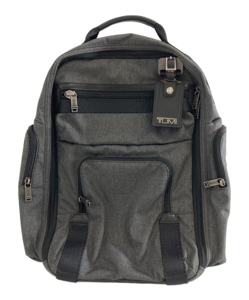 TUMI（トゥミ）TUMI (トゥミ) リュック グレーの古着・服飾アイテム