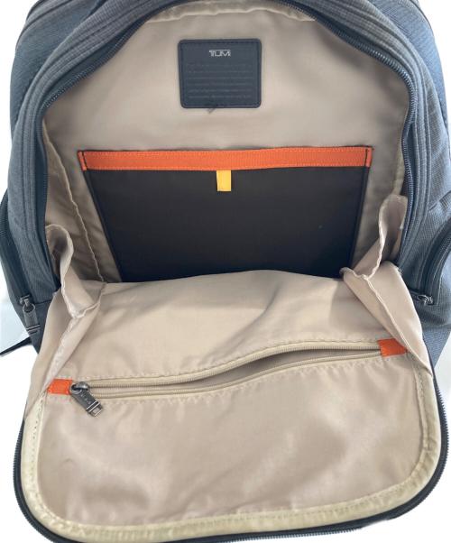 TUMI（トゥミ）TUMI (トゥミ) リュック グレーの古着・服飾アイテム