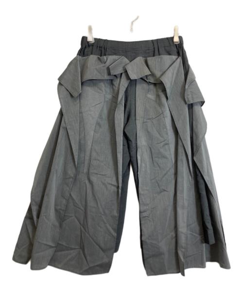 ISSEY MIYAKE（イッセイミヤケ）ISSEY MIYAKE (イッセイミヤケ) パンツ グレー サイズ:2の古着・服飾アイテム