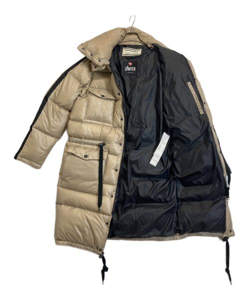 Onitsuka Tiger（オニツカタイガー）Onitsuka Tiger (オニツカタイガー) ANDREA POMPILIO (アンドレアポンピリオ) WS MADE LONG DOWN JACKET ベージュ サイズ:Mの古着・服飾アイテム