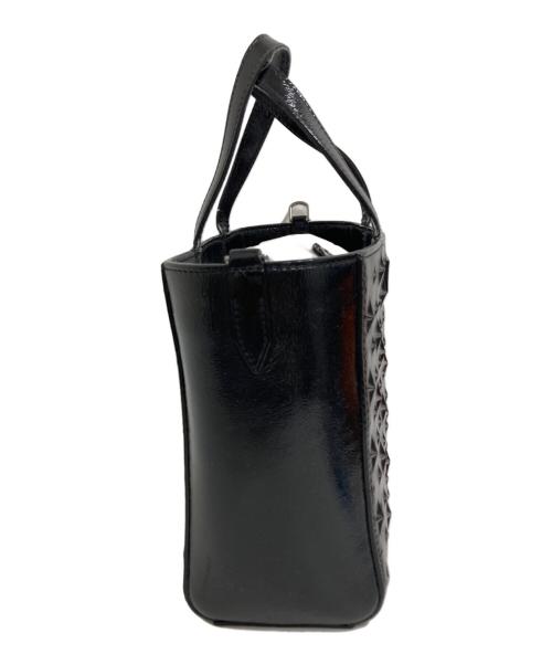 JIMMY CHOO（ジミーチュウ）JIMMY CHOO (ジミーチュウ) ぺガシ パテントレザースターエンボス2wayショルダーバッグ ブラックの古着・服飾アイテム