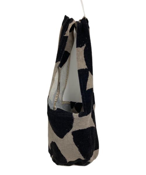 mina perhonen（ミナ ペルホネン）mina perhonen (ミナ ペルホネン) slow dance usa bag ブラックの古着・服飾アイテム