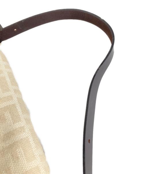 FENDI（フェンディ）FENDI (フェンディ) ズッカ柄マンマバケットハンドバッグ ベージュ サイズ:-の古着・服飾アイテム