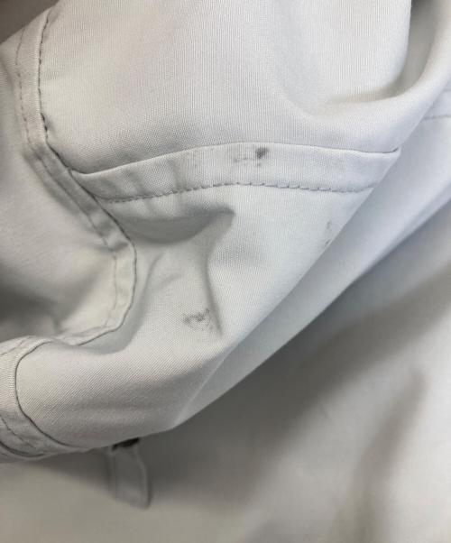 CANADA GOOSE（カナダグース）CANADA GOOSE (カナダグース) LABRADOR BOMBER アイボリー サイズ:Sの古着・服飾アイテム