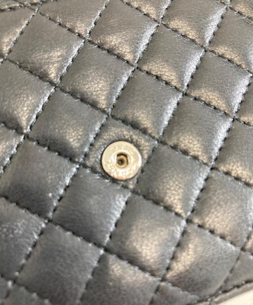 CHANEL（シャネル）CHANEL (シャネル) マイクロマトラッセチェーンショルダーウォレット ブラックの古着・服飾アイテム