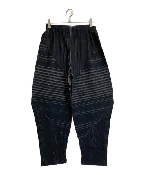 ISSEY MIYAKE（イッセイミヤケ）ISSEY MIYAKE (イッセイミヤケ) Rhythmical Pleats Trousers ブラック サイズ:2の古着・服飾アイテム