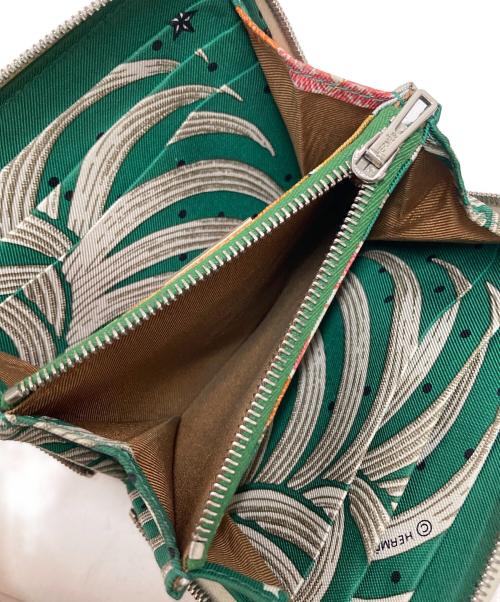 HERMES（エルメス）HERMES (エルメス) ラウンドジップコンパクトウォレット ホワイトの古着・服飾アイテム