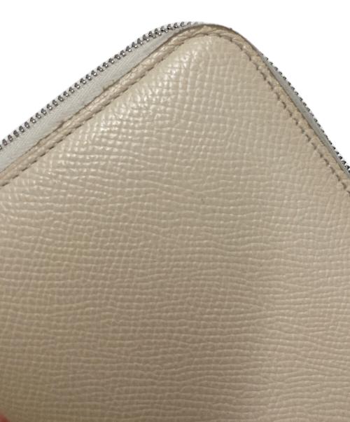 HERMES（エルメス）HERMES (エルメス) ラウンドジップコンパクトウォレット ホワイトの古着・服飾アイテム