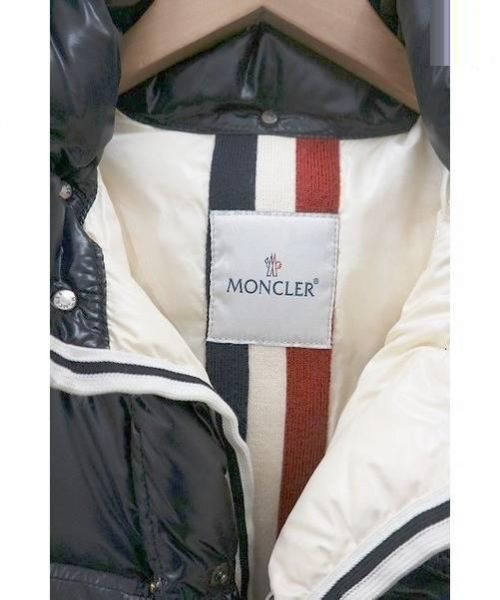 MONCLER（モンクレール）MONCLER (モンクレール) フード付 ダウン ジャケット ブラック サイズ:1表記 ブランソンの古着・服飾アイテム