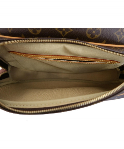 LOUIS VUITTON（ルイ ヴィトン）LOUIS VUITTON (ルイヴィトン) ショルダーバッグ ブラウン サイズ:-の古着・服飾アイテム