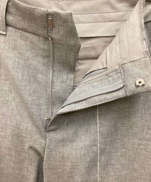 soduk（スドーク）soduk (スドーク) センタープレスパンツ グレー サイズ:表記なしの古着・服飾アイテム