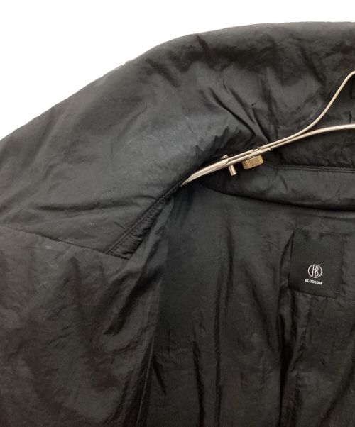 BLOSSOM H COMPANY（ブロッサム）BLOSSOM H COMPANY (ブロッサム) GOOSE PADDING COAT　グースペディングコート ブラック サイズ:SIZE Freeの古着・服飾アイテム