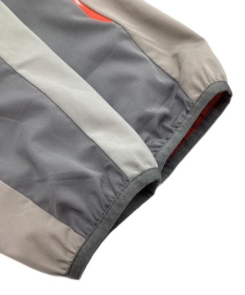NIKE（ナイキ）NIKE (ナイキ) テックデザインジャケット　VAPOR SYSTEM　ベイパーシステム グレー サイズ:Lの古着・服飾アイテム