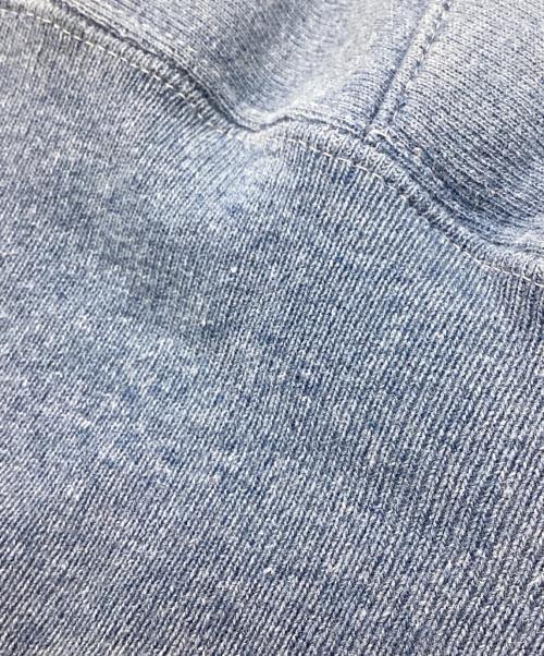 Champion REVERSE WEAVE（チャンピオン リバース ウィーブ）Champion REVERSE WEAVE (チャンピオン リバース ウィーブ) 90S パーカー　ワンポイント刺繍　USA製 ブルー サイズ:MEDIUMの古着・服飾アイテム