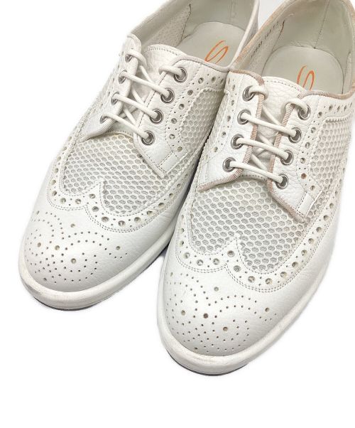 Santoni（サントーニ）Santoni (サントーニ) メッシュ切替ウィングチップシューズ ホワイト サイズ:7の古着・服飾アイテム