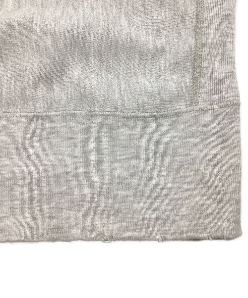 Champion REVERSE WEAVE（チャンピオン リバース ウィーブ）Champion REVERSE WEAVE (チャンピオンリバースウィーブ) クルーネックスウェット　90s前期　刺繍タグ　USA製  グレー サイズ:LARGEの古着・服飾アイテム